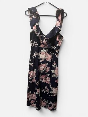 Floral Ruffle V-Neck Women's Dress in Navy and Pink